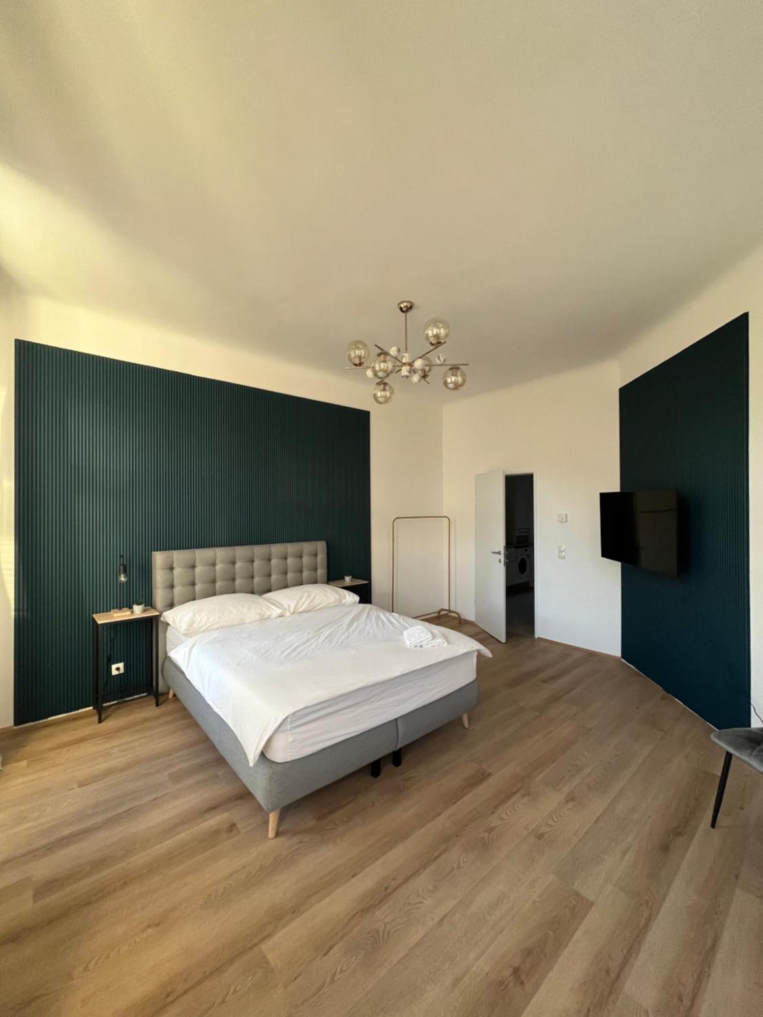 Apartment Schoenbrunn Near Metro Wiedeń Zewnętrze zdjęcie